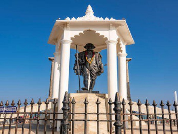 Gandhi Statue